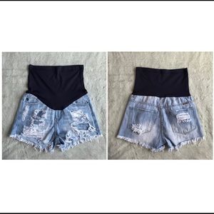 Kancan maternity shorts by Pinkblush